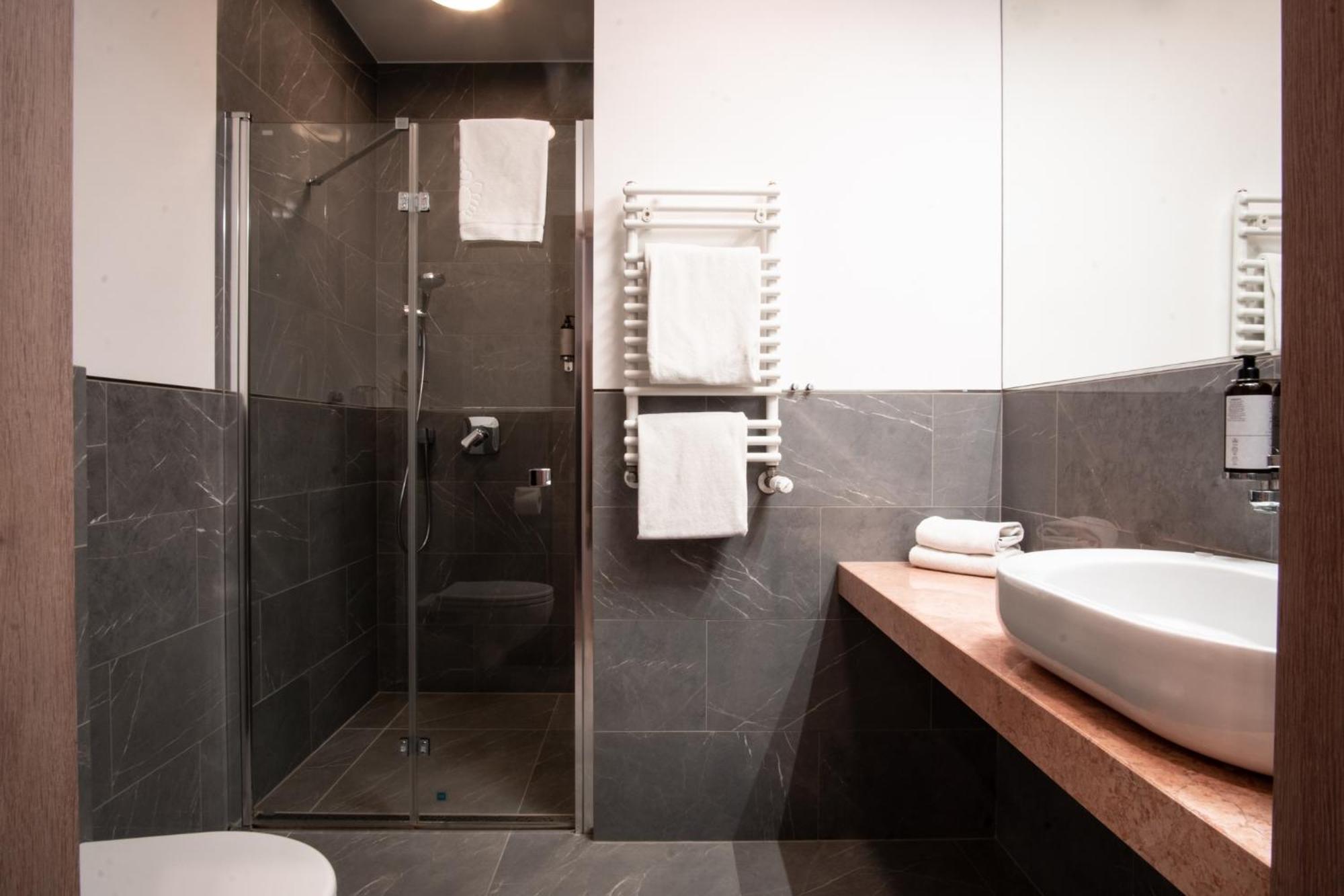 Impresja Hotell